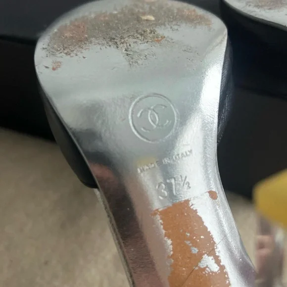 Chanel Lucite Heels 7.5 RARE - Picture 5 of 6